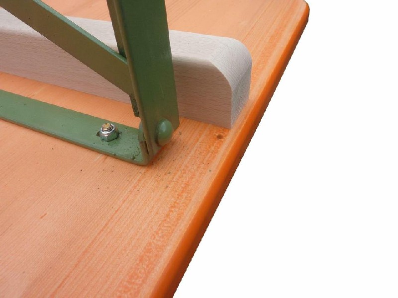 Garnitur Ideal orange Tisch 220 x 60 cm, Gestell grün