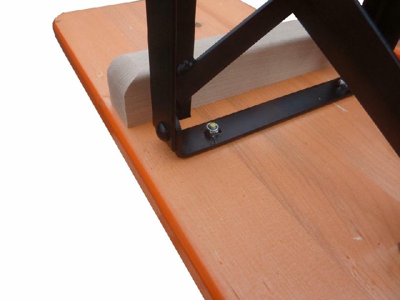 Garnitur Ideal orange Tisch 220x70 cm, Gestell schw.